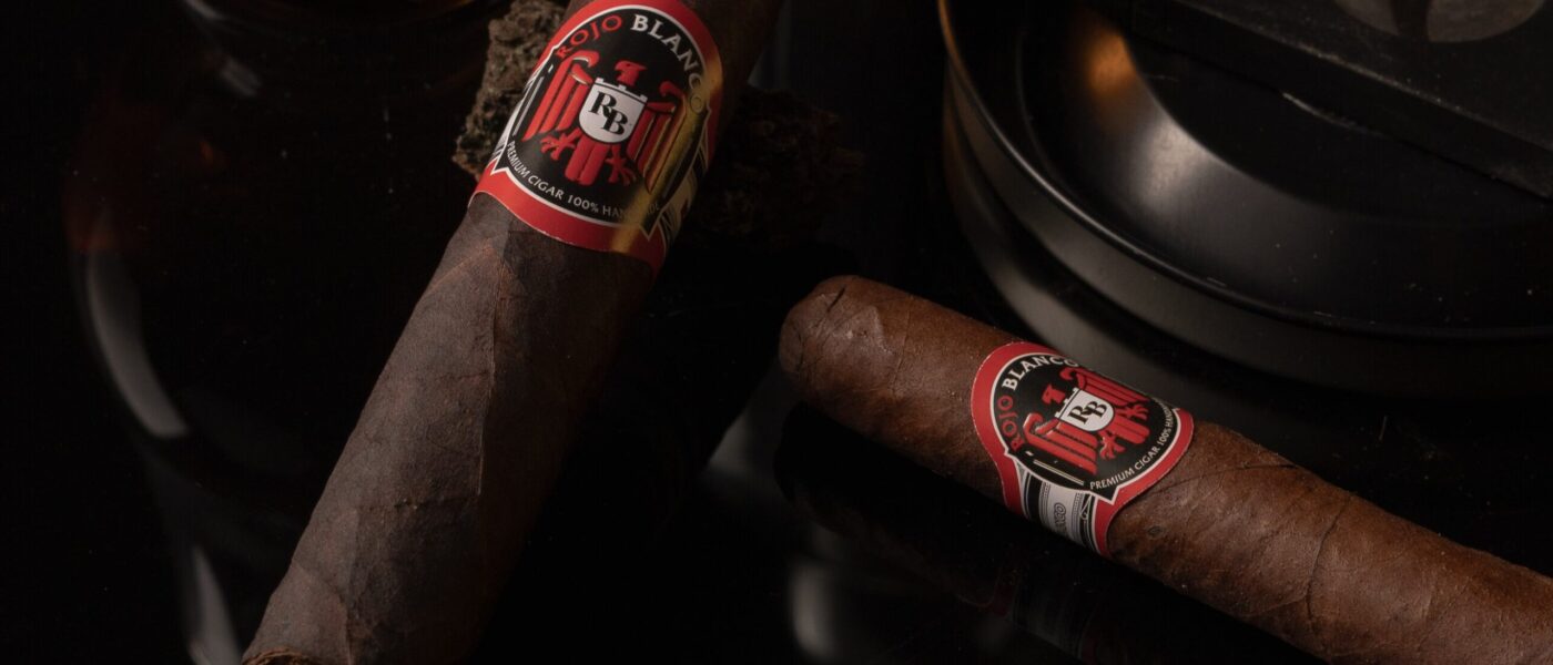 ROJO BLANCO OSCURO 5 PETIT ROBUSTO