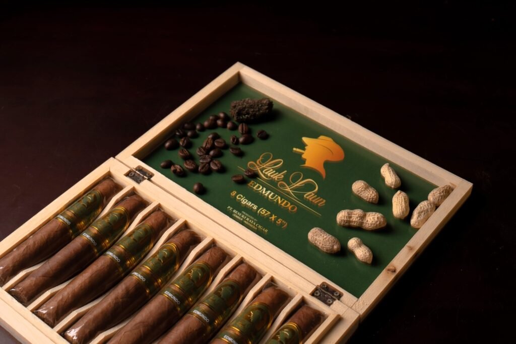 Lauk Daun 8 Edmundo H