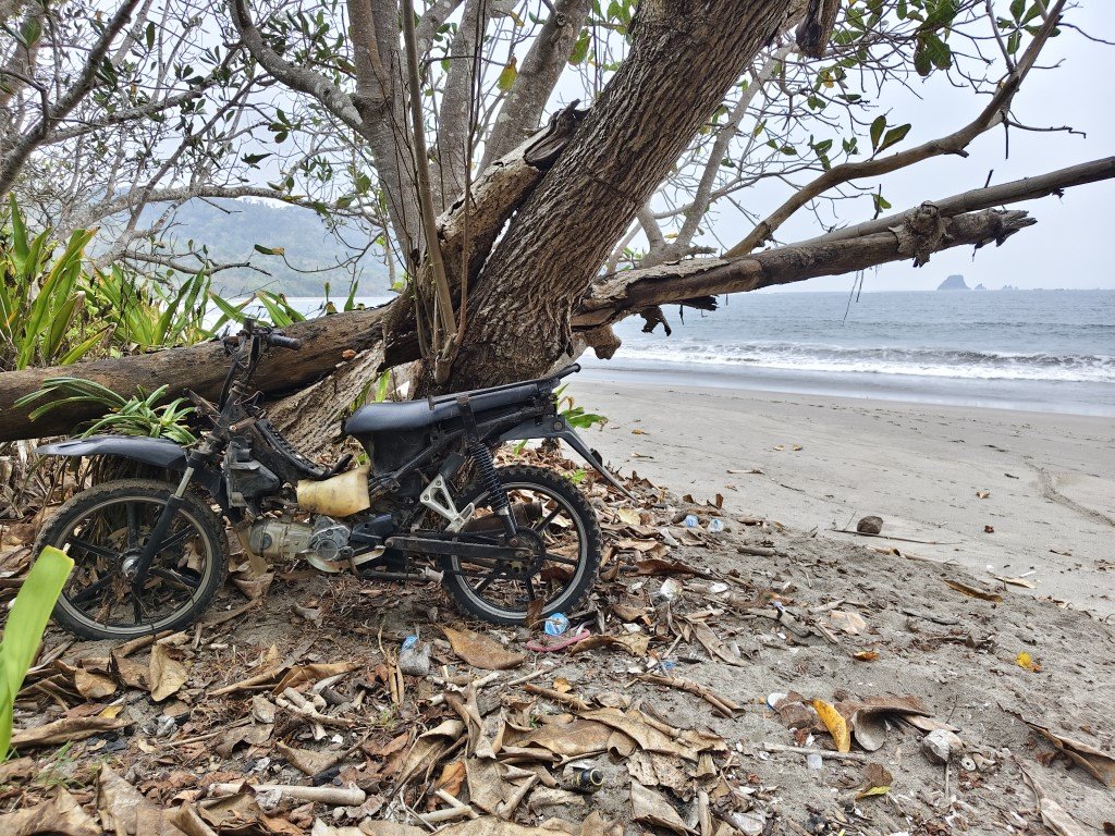 Nanggelan Beach 13
