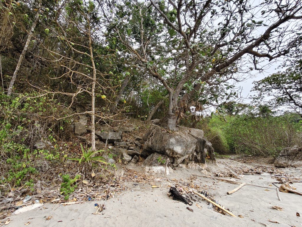 Nanggelan Beach 4